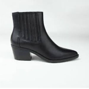 Madden Girl women’s black Dominic Bootie size 9